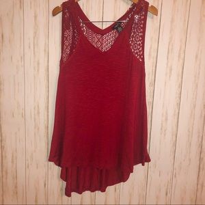 RUE 21 maroon high low flowy tank Med